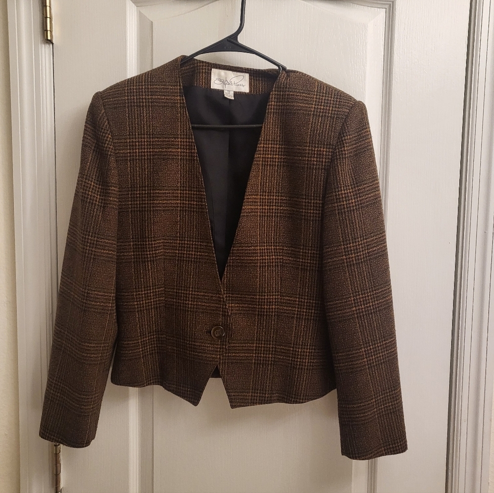 Chic Brown‎ Plaid Pre-own  Blazer By Stephine Powers